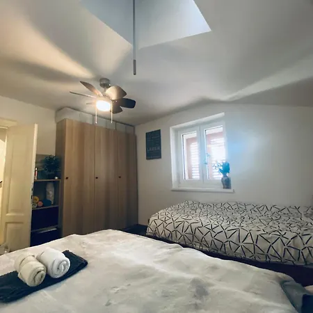 Tartini Exclusive Rooftop Penthouse * פיראן